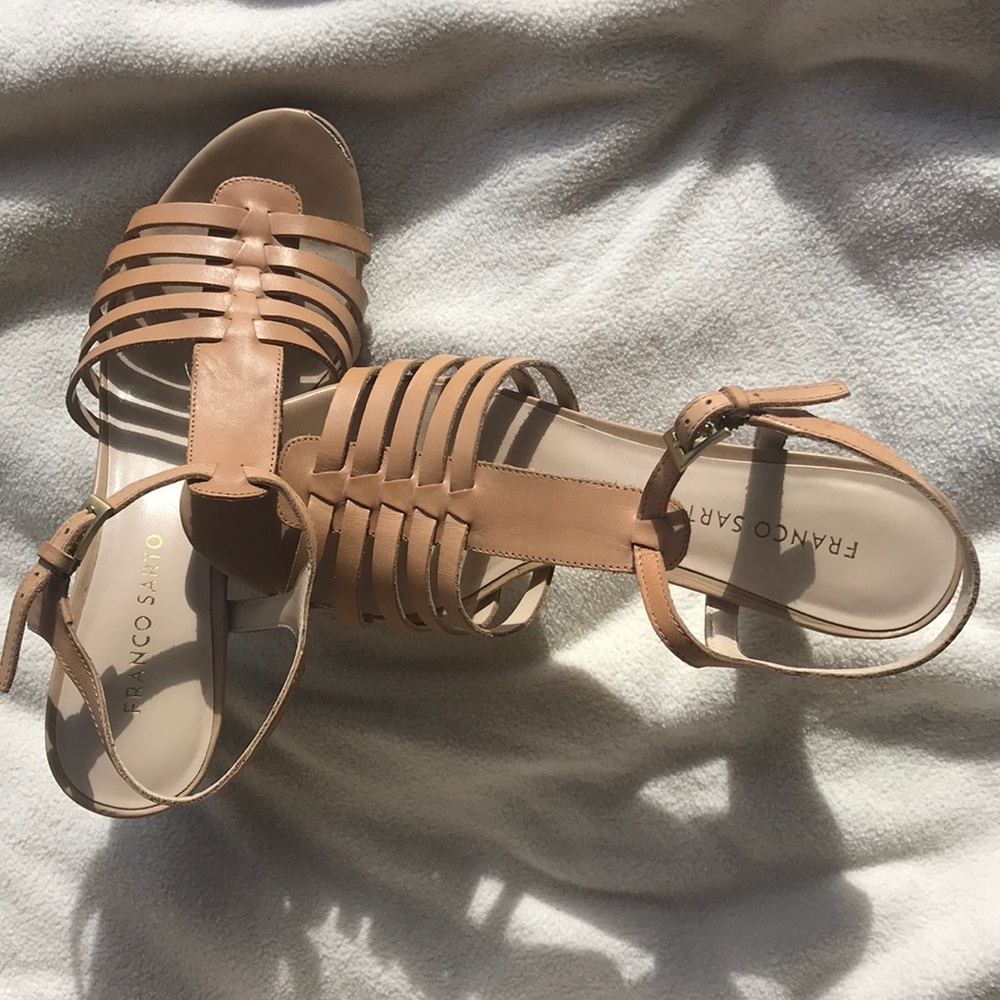 👡 Franco Sarto Tan Heels 👡 - Picture 3 of 10
